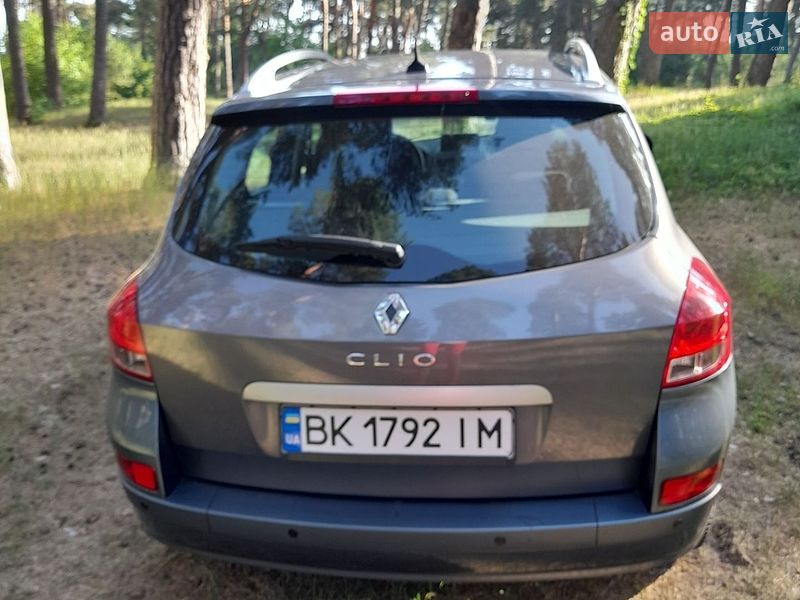 Универсал Renault Clio 2010 в Ровно