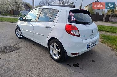 Хэтчбек Renault Clio 2012 в Дубно
