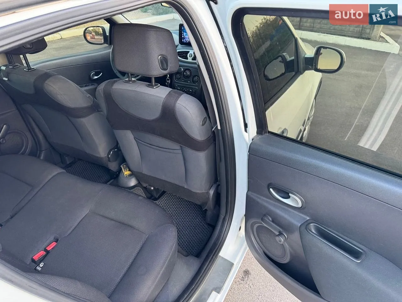 2010 Renault Clio - мініатюра 6