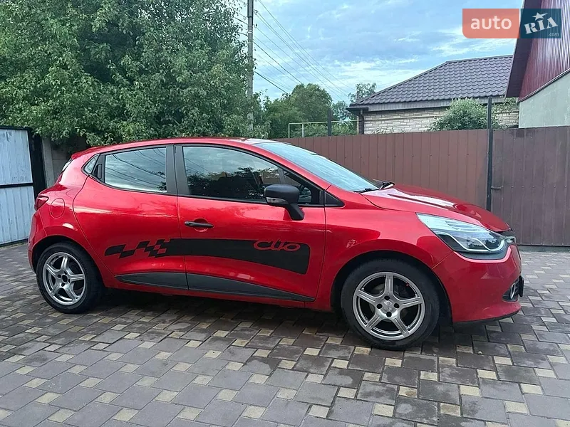 Renault Clio 2016