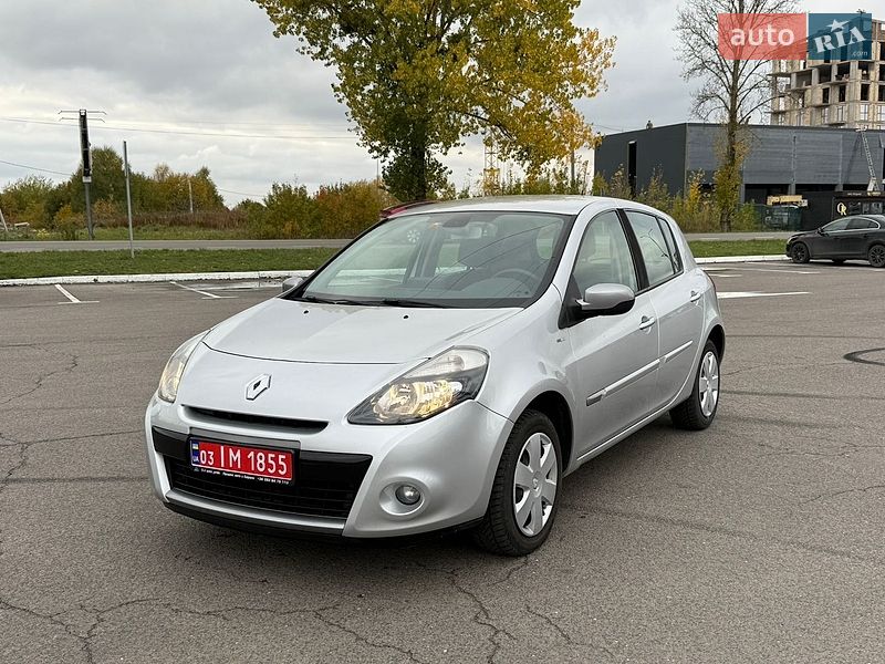 Хэтчбек Renault Clio 2011 в Луцке