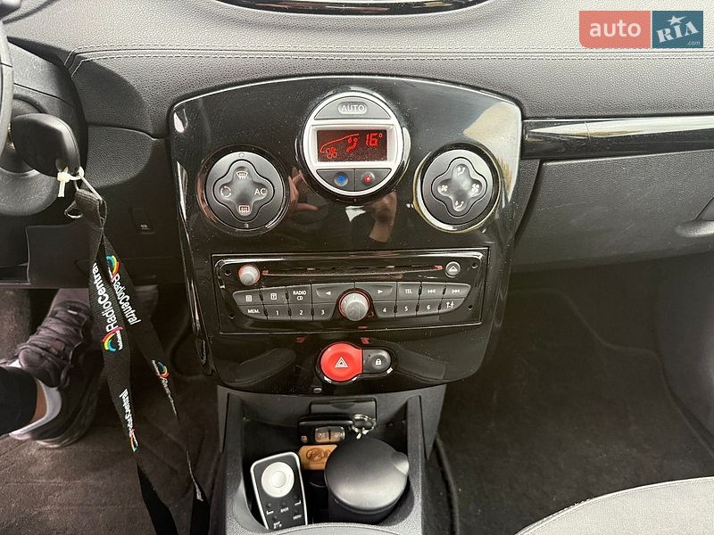 Хэтчбек Renault Clio 2011 в Луцке
