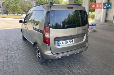 Минивэн Renault Dokker 2015 в 