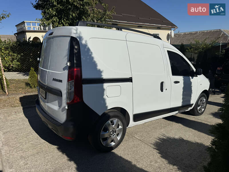 Грузовой фургон Renault Dokker 2014 в Корсуне-Шевченковском