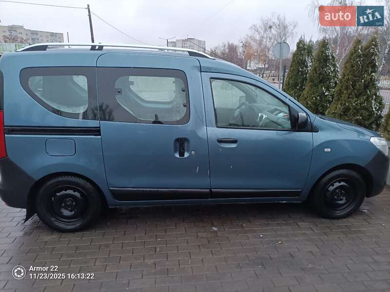 Минивэн Renault Dokker 2013 в Вараше