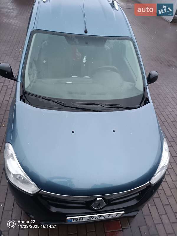 Минивэн Renault Dokker 2013 в Вараше