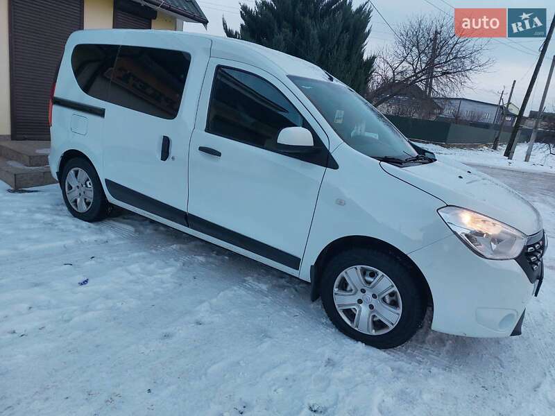 Минивэн Renault Dokker 2018 в Косове фото Минивэн Renault Dokker 2018 в Косове