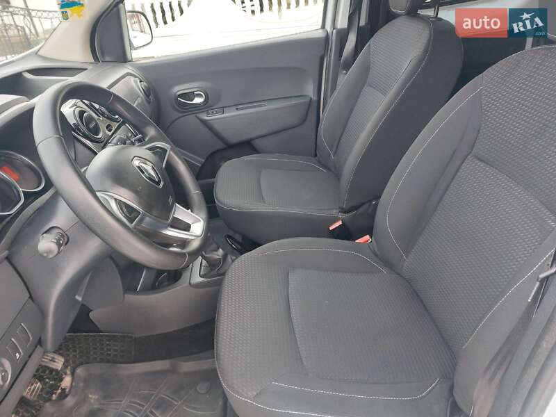 Минивэн Renault Dokker 2018 в Косове фото 23 Минивэн Renault Dokker 2018 в Косове