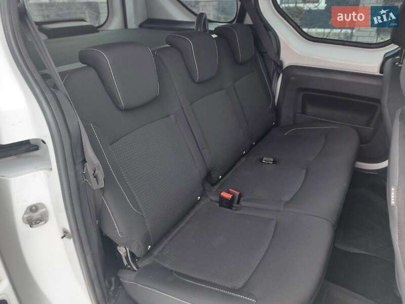 Минивэн Renault Dokker 2018 в Косове фото 29 Минивэн Renault Dokker 2018 в Косове