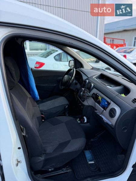 Вантажний фургон Renault Dokker 2013 в Києві