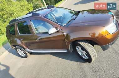 Внедорожник / Кроссовер Renault Duster 2010 в Ворзеле