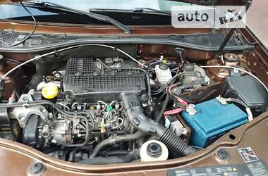 Внедорожник / Кроссовер Renault Duster 2012 в 