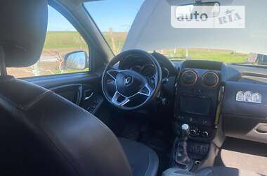Внедорожник / Кроссовер Renault Duster 2017 в Хороле
