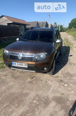 Внедорожник / Кроссовер Renault Duster 2012 в Олевске