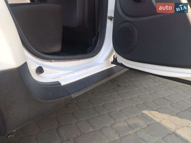 Внедорожник / Кроссовер Renault Duster 2016 в Дунаевцах фото 20 Внедорожник / Кроссовер Renault Duster 2016 в Дунаевцах