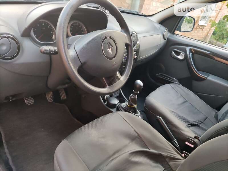 Внедорожник / Кроссовер Renault Duster 2011 в Хмельницком