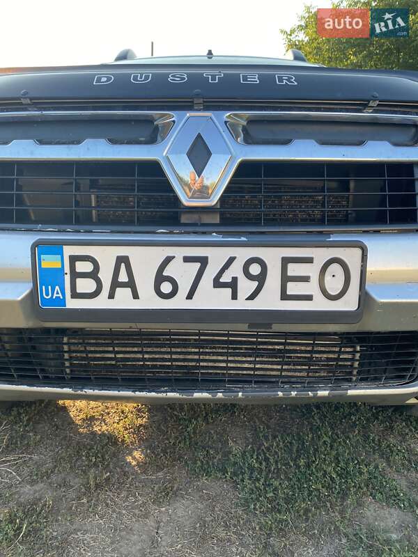 Внедорожник / Кроссовер Renault Duster 2011 в 