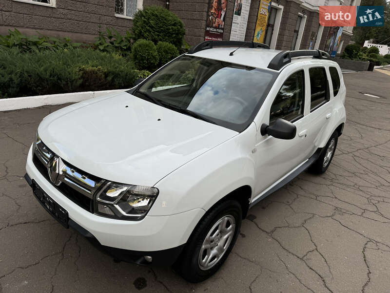 Внедорожник / Кроссовер Renault Duster 2017 в Каменском