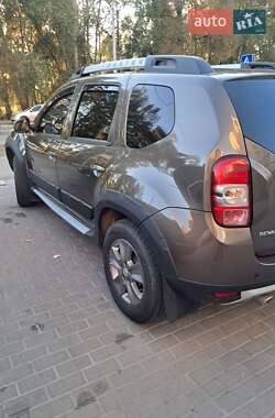 Внедорожник / Кроссовер Renault Duster 2017 в 