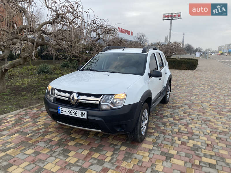 Внедорожник / Кроссовер Renault Duster 2017 в 