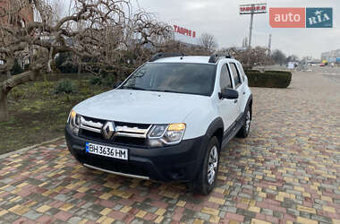 Внедорожник / Кроссовер Renault Duster 2017 в 