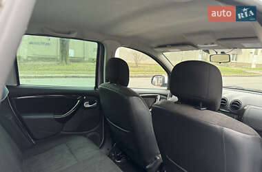 Внедорожник / Кроссовер Renault Duster 2010 в 