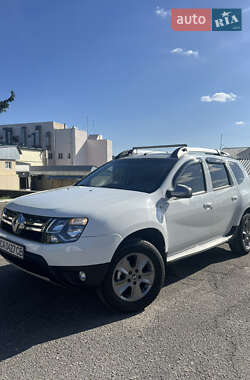 Позашляховик / Кросовер Renault Duster 2017 в 