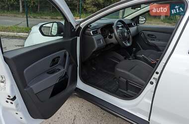 Позашляховик / Кросовер Renault Duster 2020 в 