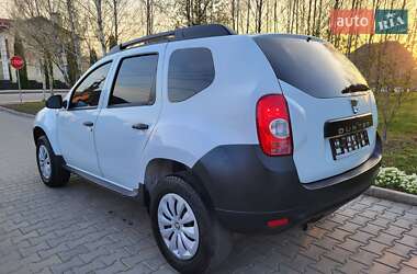 Позашляховик / Кросовер Renault Duster 2013 в 