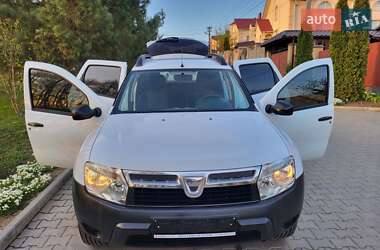 Позашляховик / Кросовер Renault Duster 2013 в 