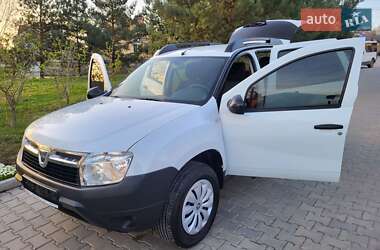 Позашляховик / Кросовер Renault Duster 2013 в 