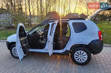 Позашляховик / Кросовер Renault Duster 2013 в 