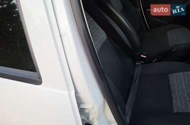 Позашляховик / Кросовер Renault Duster 2013 в 