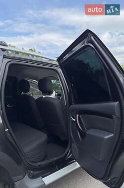 Позашляховик / Кросовер Renault Duster 2012 в 