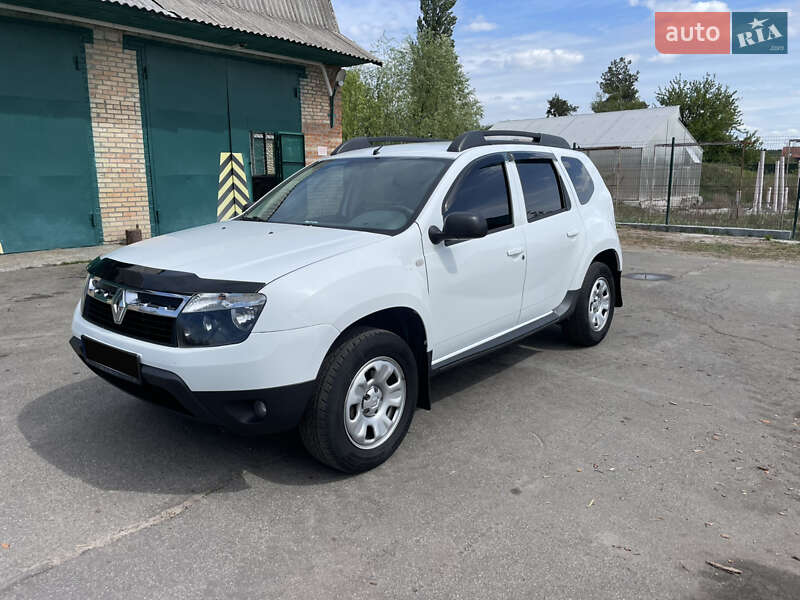Внедорожник / Кроссовер Renault Duster 2011 в 