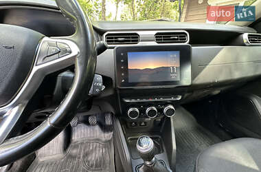 Позашляховик / Кросовер Renault Duster 2021 в 