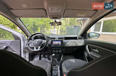 Позашляховик / Кросовер Renault Duster 2021 в 