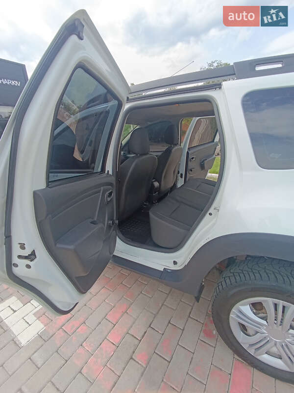 Внедорожник / Кроссовер Renault Duster 2017 в Харькове фото 13 Внедорожник / Кроссовер Renault Duster 2017 в Харькове