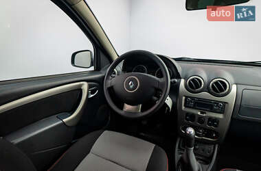 Внедорожник / Кроссовер Renault Duster 2012 в 