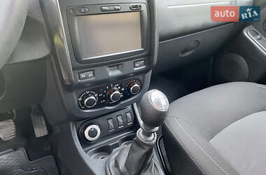 Внедорожник / Кроссовер Renault Duster 2017 в 