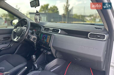 Позашляховик / Кросовер Renault Duster 2022 в 