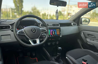 Позашляховик / Кросовер Renault Duster 2022 в 