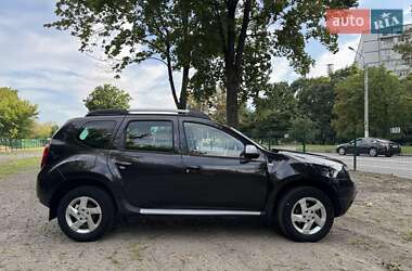 Внедорожник / Кроссовер Renault Duster 2012 в 