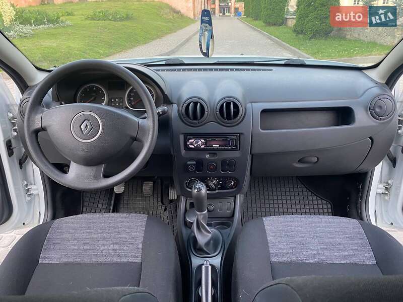 Внедорожник / Кроссовер Renault Duster 2012 в Кременце
