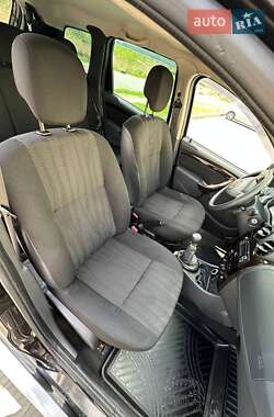 Внедорожник / Кроссовер Renault Duster 2012 в 
