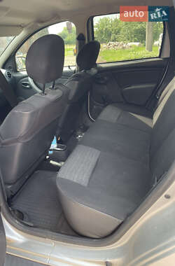 Внедорожник / Кроссовер Renault Duster 2013 в 