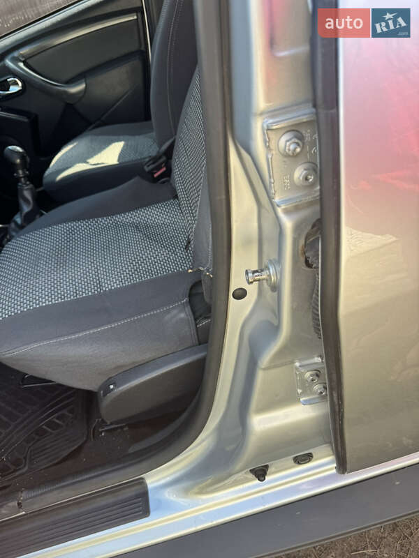 Позашляховик / Кросовер Renault Duster 2016 в Гадячі фото 14 Позашляховик / Кросовер Renault Duster 2016 в Гадячі