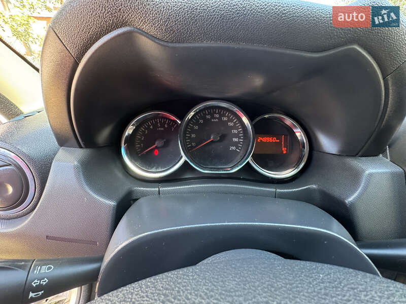 Позашляховик / Кросовер Renault Duster 2016 в Гадячі фото 18 Позашляховик / Кросовер Renault Duster 2016 в Гадячі