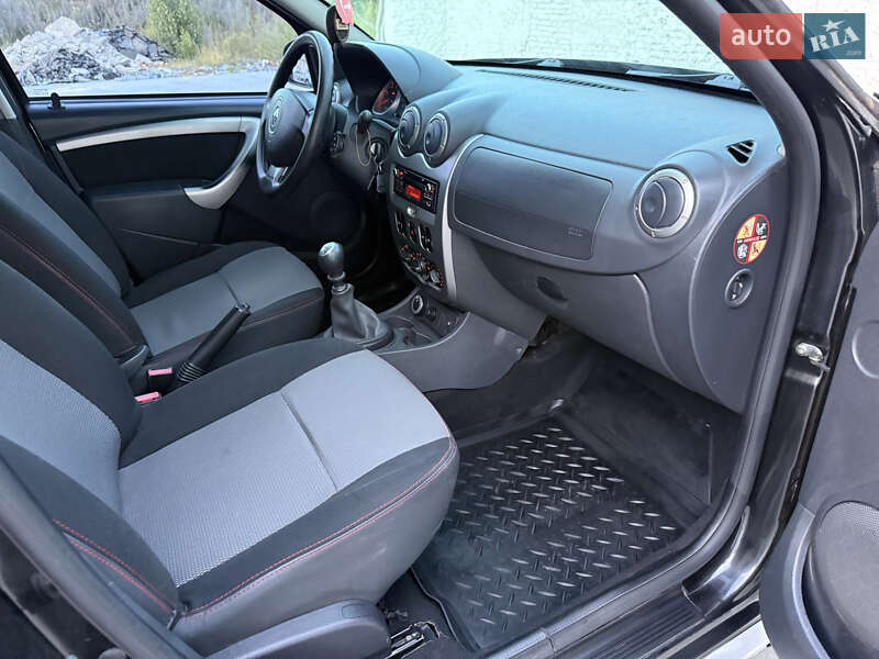 Внедорожник / Кроссовер Renault Duster 2013 в Виннице