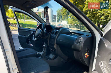 Внедорожник / Кроссовер Renault Duster 2016 в 
